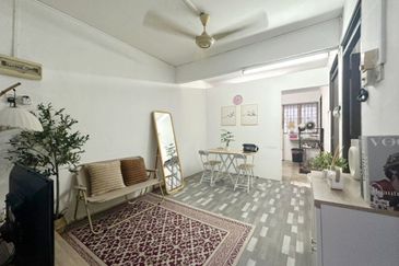 Flat Taman Ungku Tun Aminah