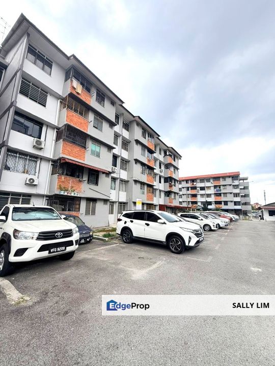 Rumah Pangsa Larkin Flat Ground Floor For Sale / Nearby Larkin Bus Terminal, Johor, Johor Bahru