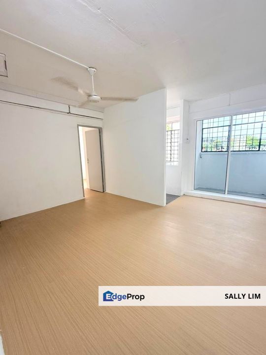 Rumah Pangsa Larkin Flat Ground Floor For Sale / Nearby Larkin Bus Terminal, Johor, Johor Bahru
