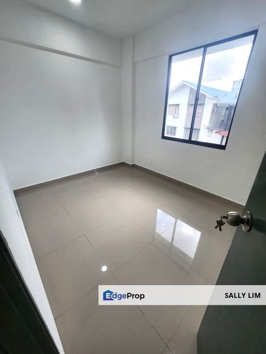 Taman Molek Low Cost Flat Fully Renovated Unit For Sale, Johor, Johor Bahru