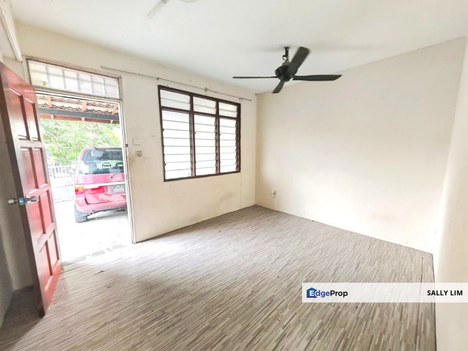 Taman Perling Jalan Simbang Double Storey Medium Cost End Lot with Land, Johor, Johor Bahru