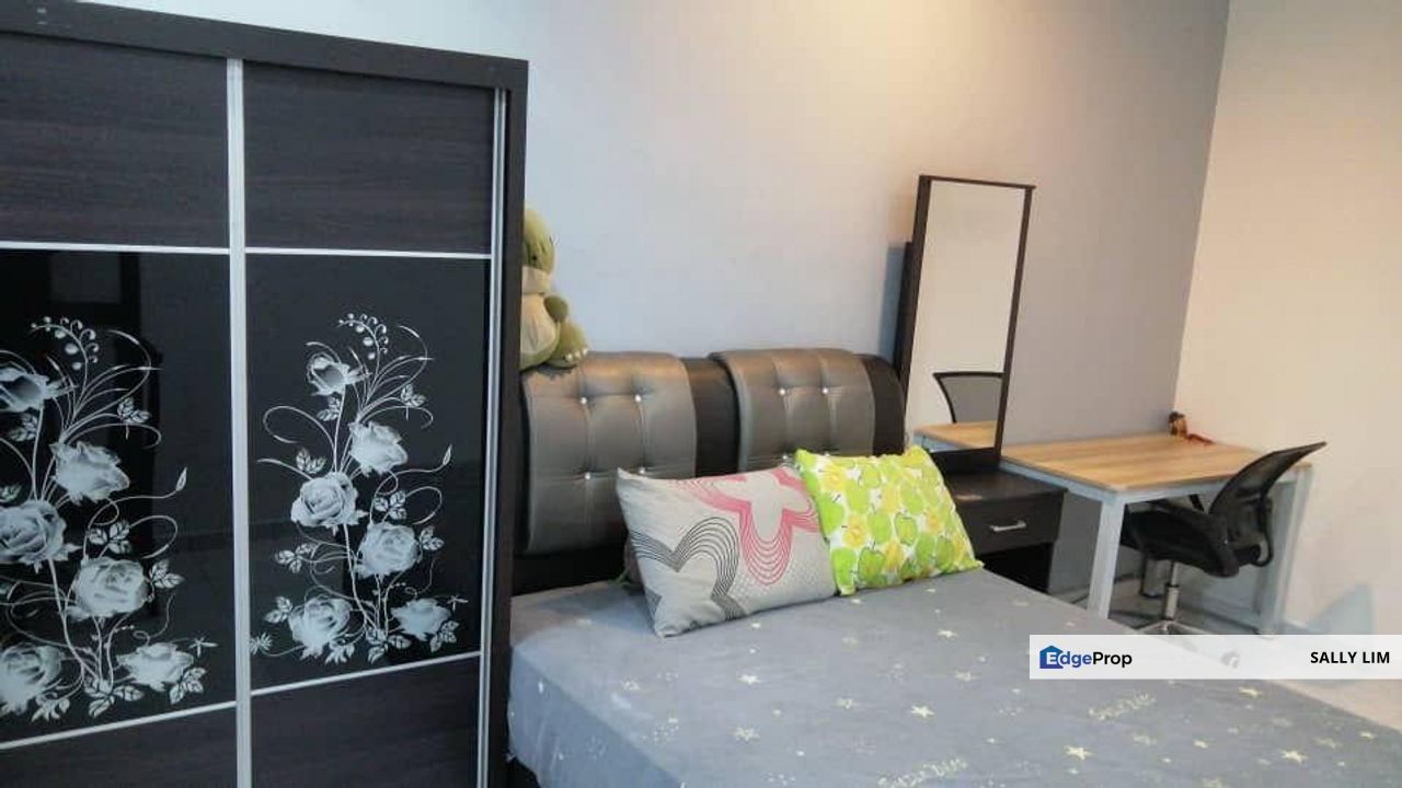 Taman Universiti Jalan Kebangsaan 31 Double Storey For Rent, Johor, Skudai