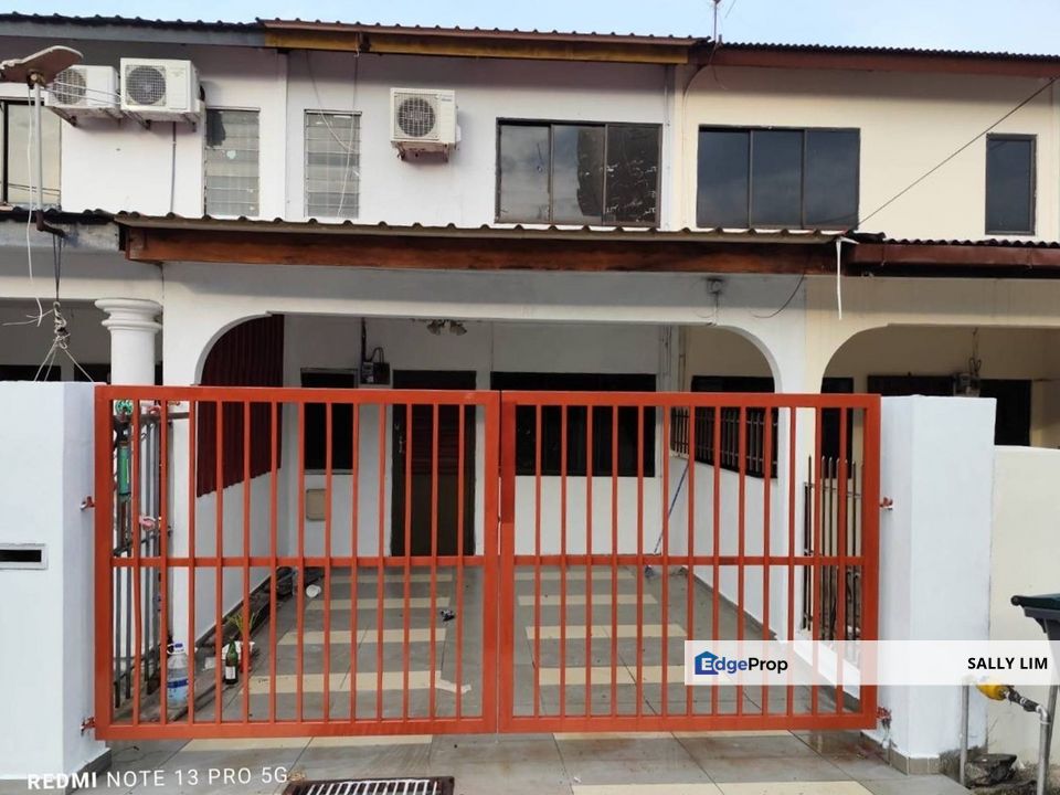 Taman Damai Jaya Skudai Double Storey Low Cost House For Rent, Johor, Skudai