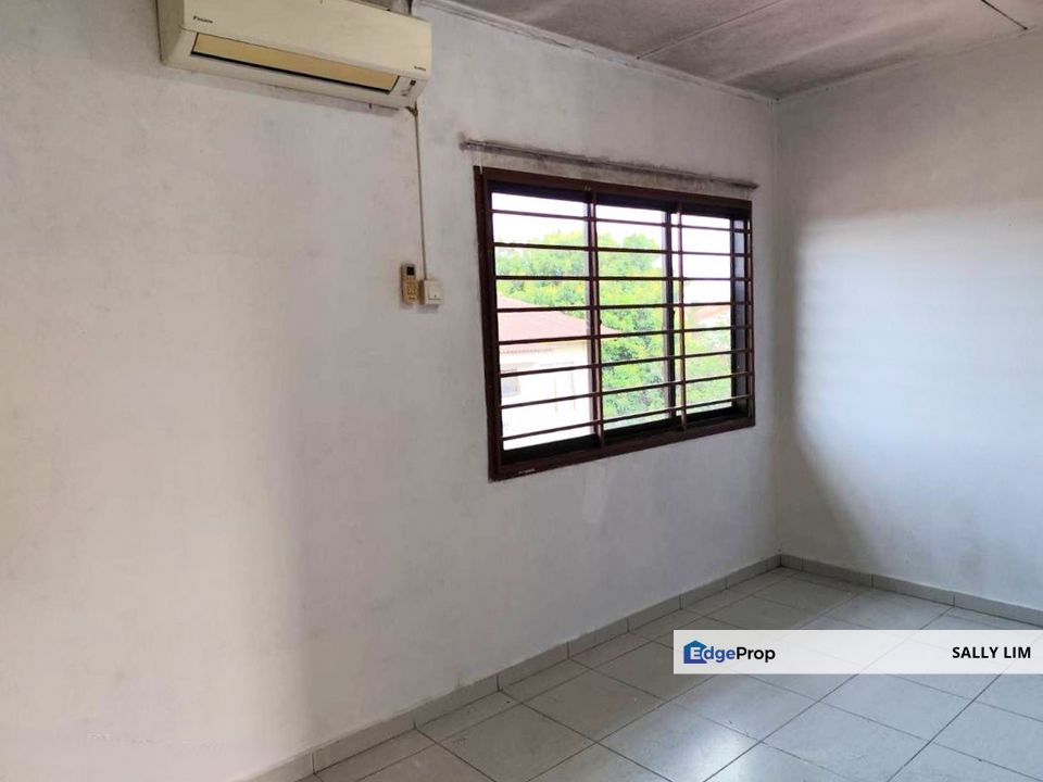 Taman Damai Jaya Skudai Double Storey Low Cost House For Rent, Johor, Skudai