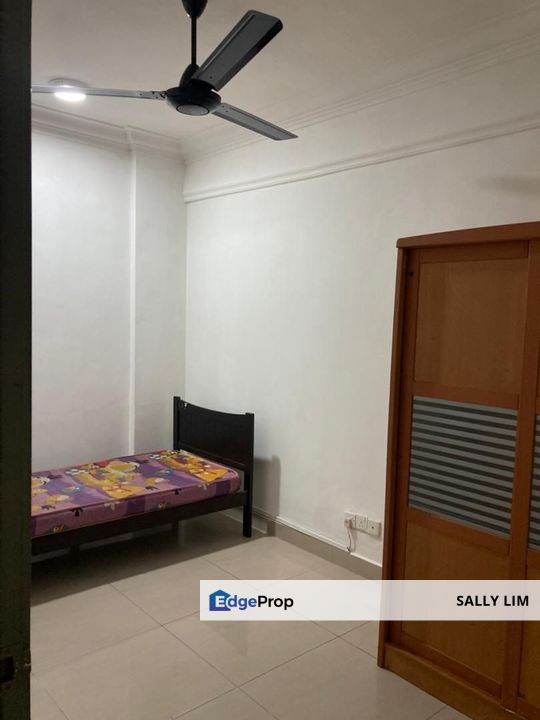 Suriamas Suites @ Larkin 3 Rooms Fully Furnished Unit For Rent / Nearby CIQ, Johor, Johor Bahru