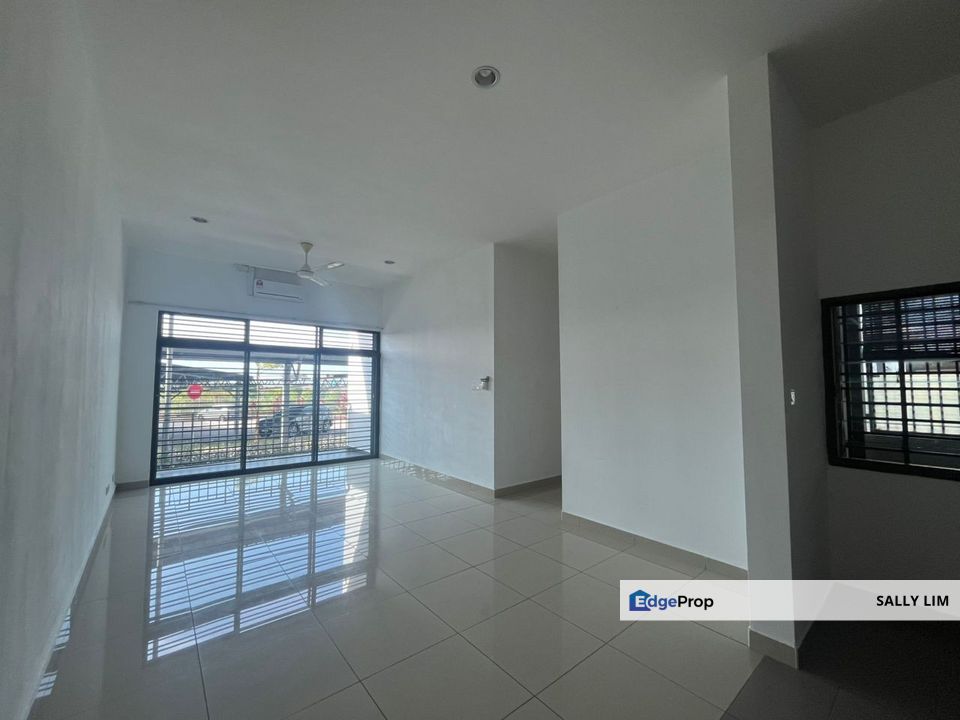 Seri Austin Residences 3+1 Rooms Corner Lot Ground Floor Unit For Rent, Johor, Johor Bahru