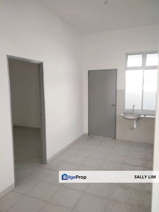 Taman Pulai Mutiara Double Storey Endlot For Rent, Johor, 