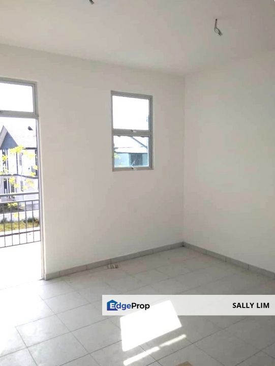 Taman Pulai Mutiara Double Storey Endlot For Rent, Johor, 