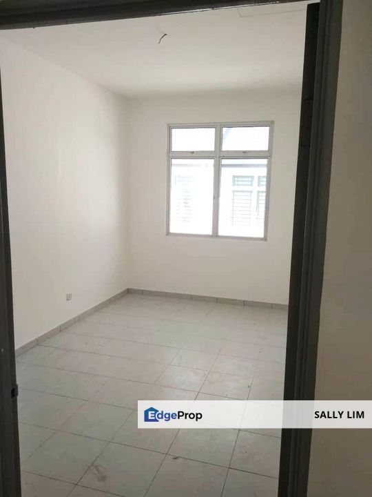 Taman Pulai Mutiara Double Storey Endlot For Rent, Johor, 