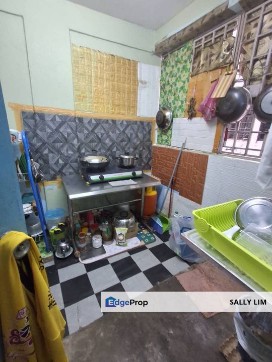 Rumah Pangsa Sri Lanang @ Desa Tebrau Medium Low Cost Flat Level 3, Johor, Johor Bahru