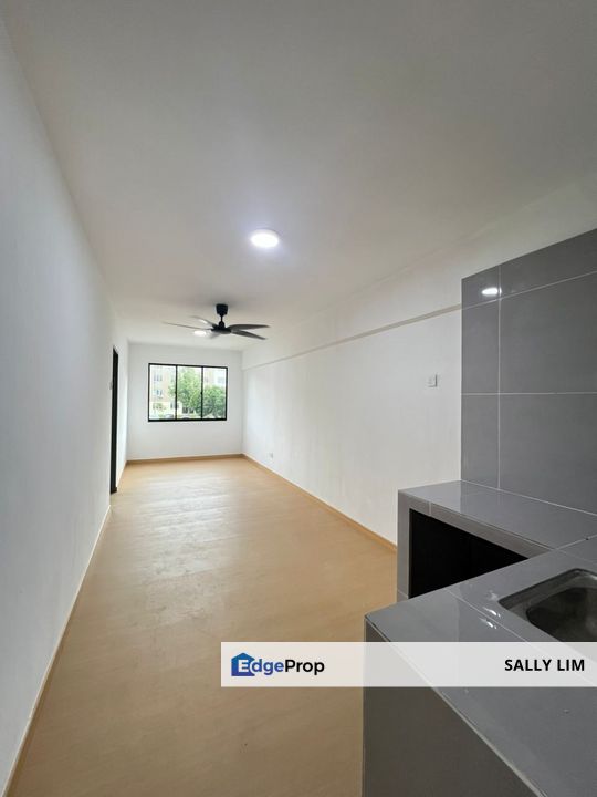 Rumah Pangsa Sri Orkid Ehsan Jaya Medium Low Cost Flat First Floor, Johor, Johor Bahru