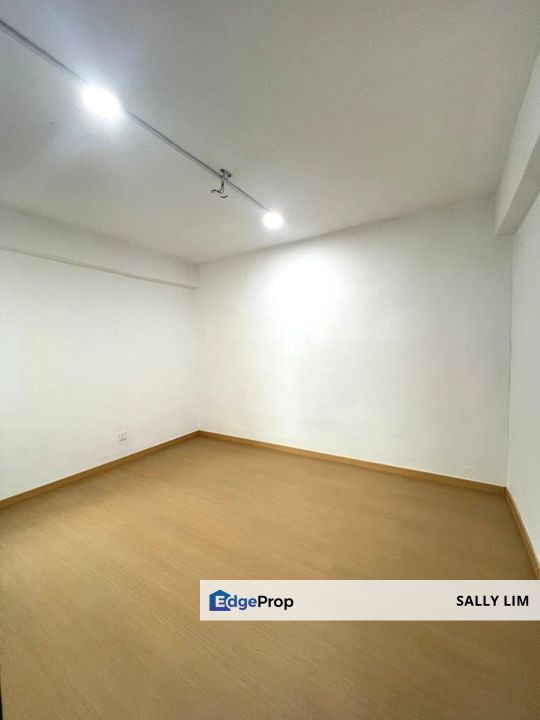 Rumah Pangsa Sri Orkid Ehsan Jaya Medium Low Cost Flat First Floor, Johor, Johor Bahru