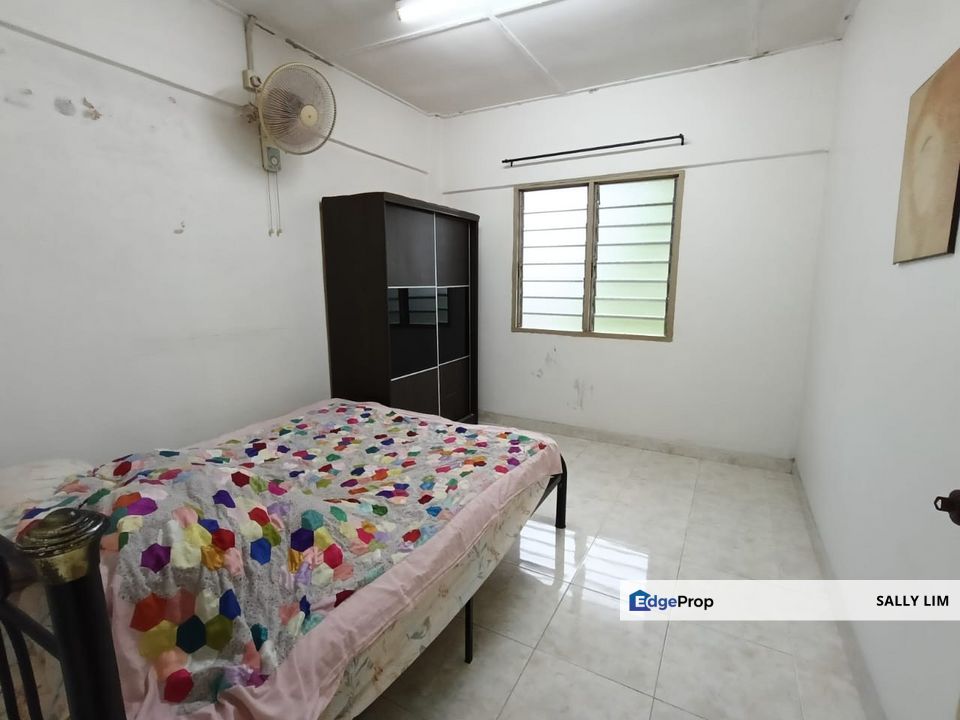 Taman Plentong Utama Jalan Daisi 7 Medium Low Cost Flat, Johor, Pasir Gudang