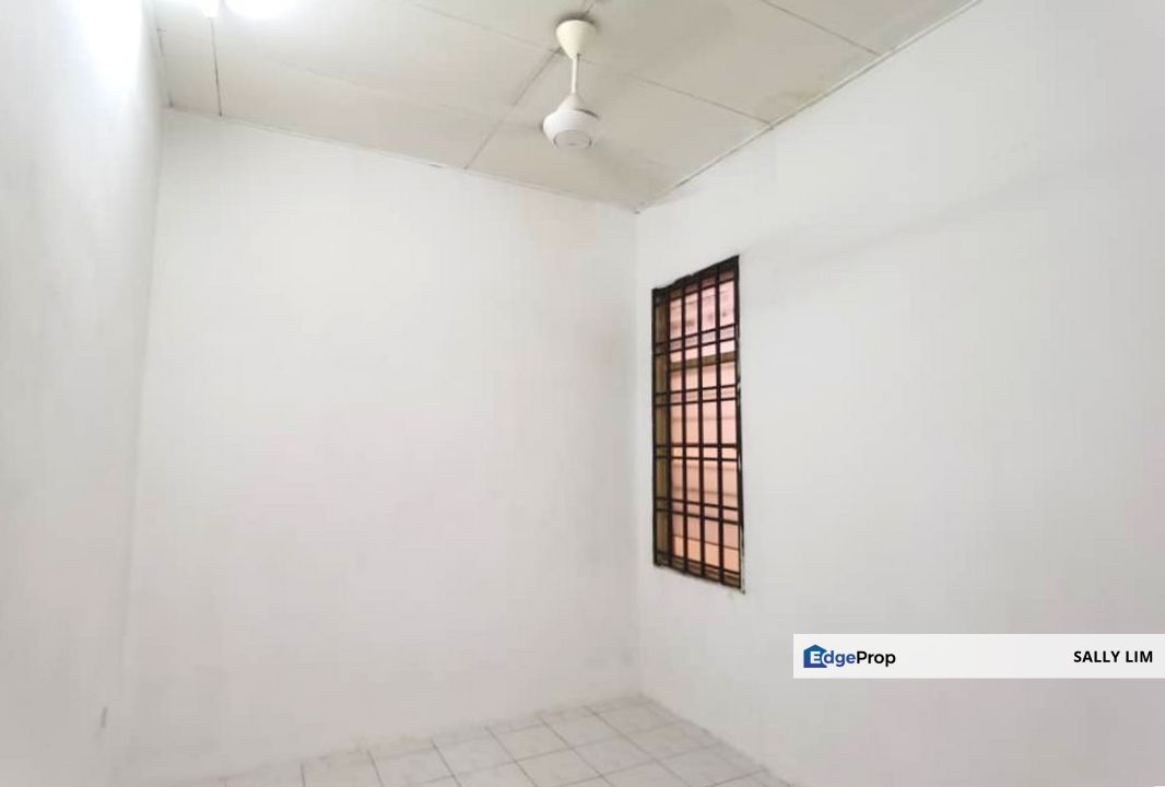 Bandar Selesa Jaya Shop Apartment For Sale, Johor, Skudai