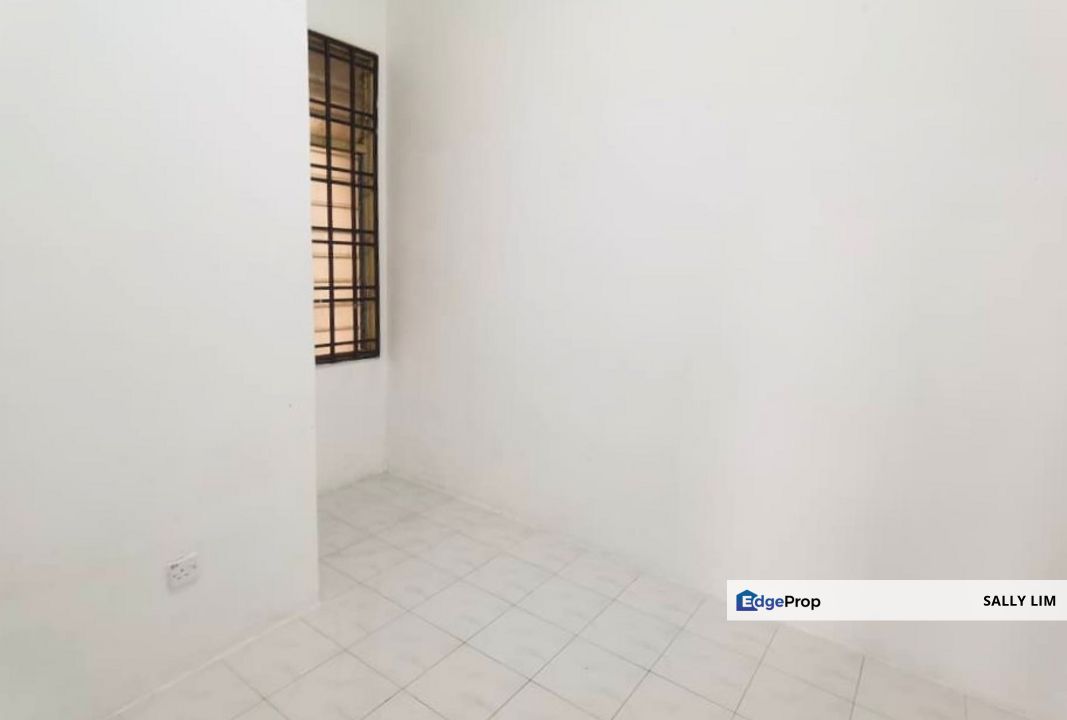 Bandar Selesa Jaya Shop Apartment For Sale, Johor, Skudai
