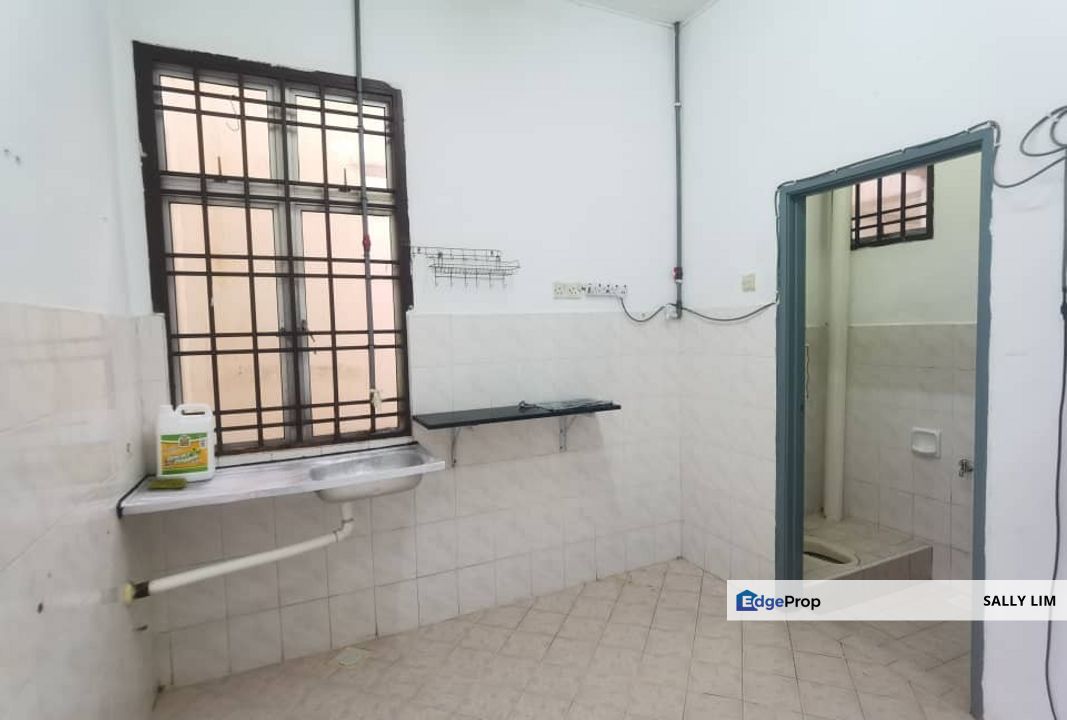 Bandar Selesa Jaya Shop Apartment For Sale, Johor, Skudai