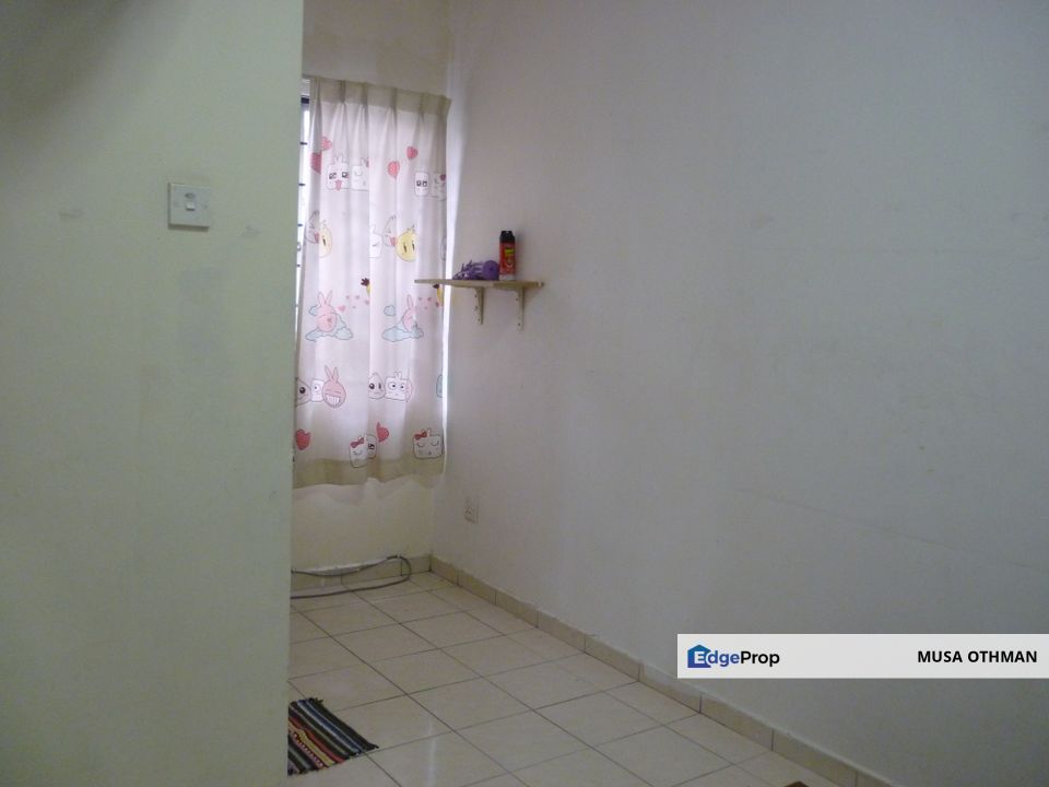 FACING OPEN, 2 Storey Jln Kristal, Sek 7 Shah Alam, Selangor, Shah Alam