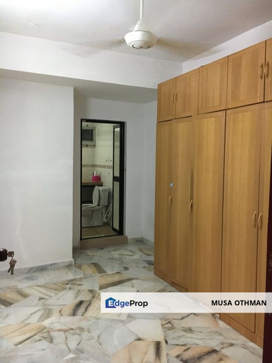 Best-Value Corner House in Bandar Country Homes – Serious Seller, Selangor, Rawang