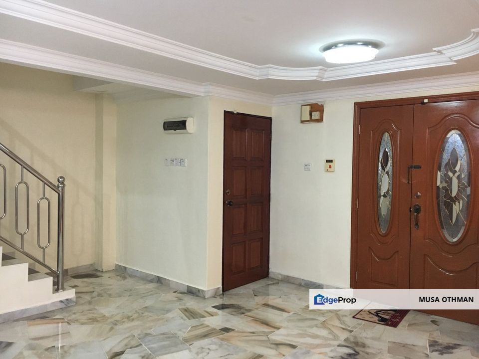 Best-Value Corner House in Bandar Country Homes – Serious Seller, Selangor, Rawang