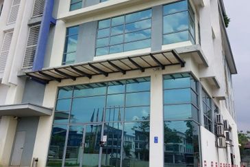 RENOVATED 3 Storey Semi D Factory, Tiong Nam Industrial Park, Sek 15, Shah Alam