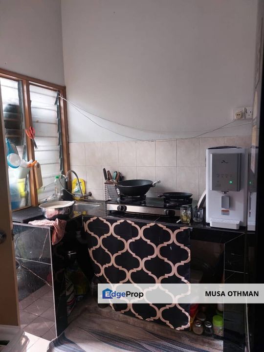 BASIC UNIT END LOT, 2 Storey house, Taman Puncak Jalil 1, Seri Kembangan , Selangor, Seri Kembangan