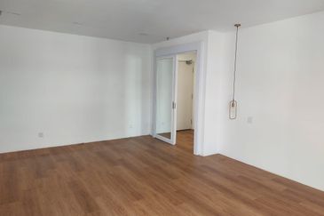 Centrio SoHo @ Pantai Hillpark