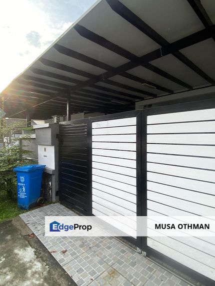 PARTIALLY FURNISHED,  1 Storey Semi D house, Sek 30, Shah Alam, Selangor, Shah Alam