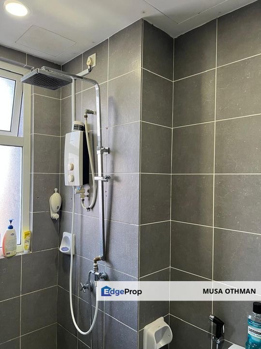 UNBLOCKED VIEW, HIGHEST UNIT, V Residensi 2 Corner unit, Sek 22 Shah Alam, Selangor, Shah Alam