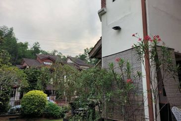 PARTIAL FURNISHED, 2 Storey Super Link House, Jln Birai, Bukit Jelutong, Shah Alam 