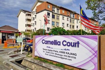 Camellia Court Taman Impian Putra