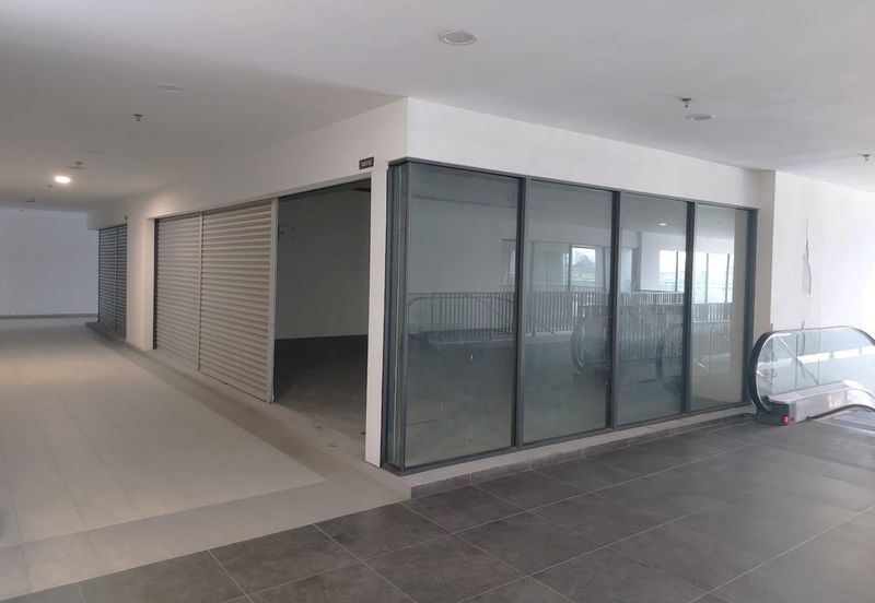 Radia Retail, Seksyen U8