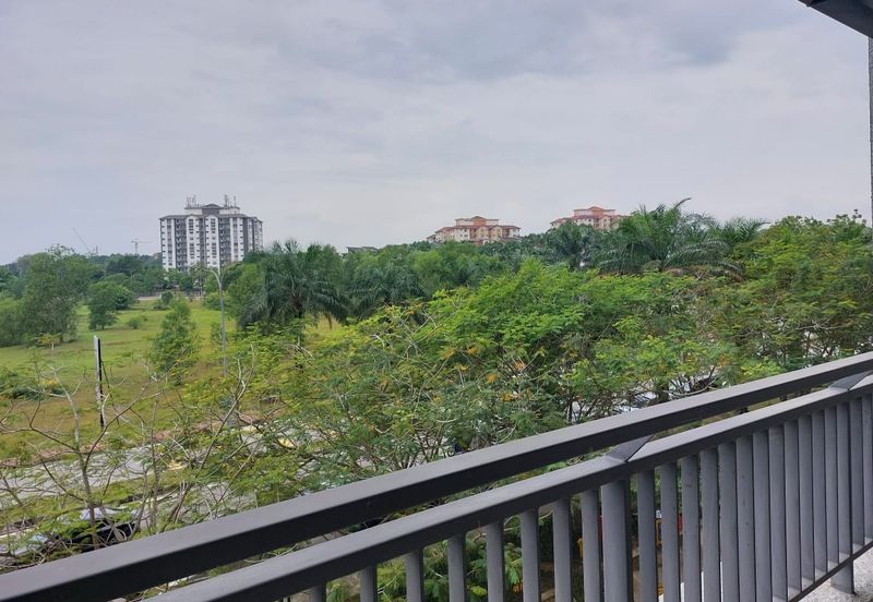 Radia Retail, Seksyen U8