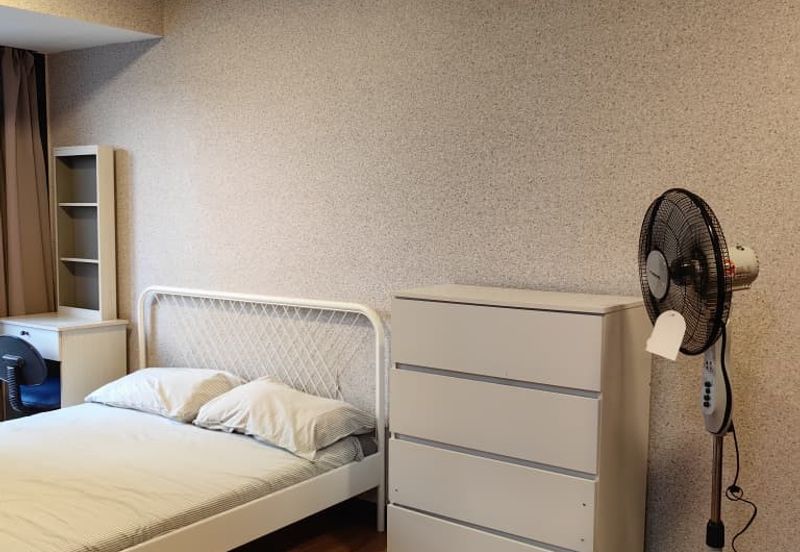 Halo Sunday @ Empire City