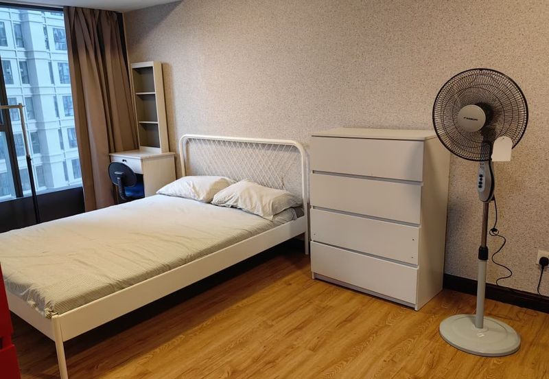 Halo Sunday @ Empire City