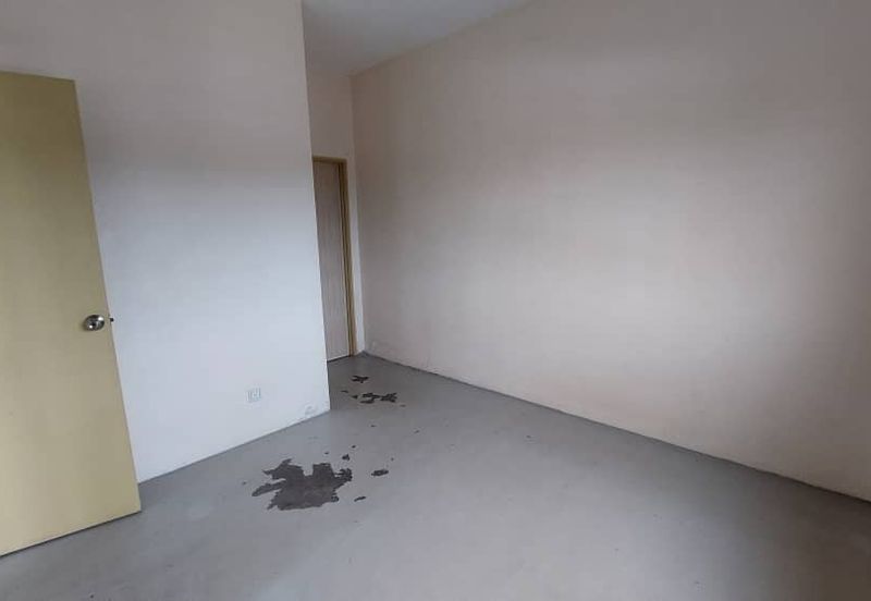 Camellia Court Taman Impian Putra