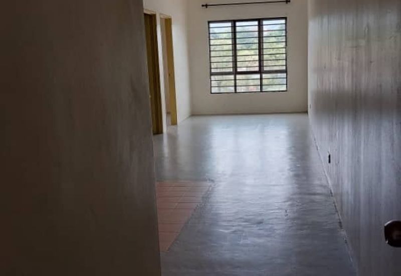 Camellia Court Taman Impian Putra