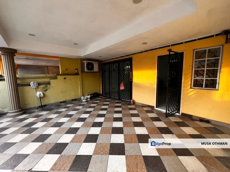 Move in ready, 4R3B, Priced to rent fast, Selangor, Puchong