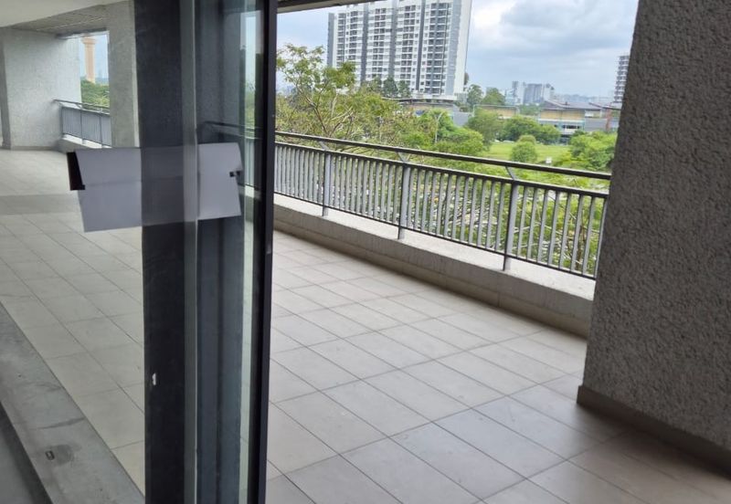 Radia Retail, Seksyen U8