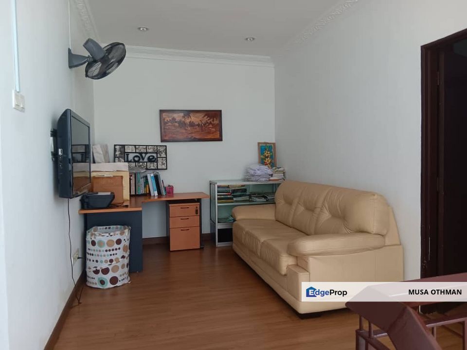 Renovated, 2 Storey Intermediate house, Laman Glenmarie,Shah Alam, Selangor, Glenmarie