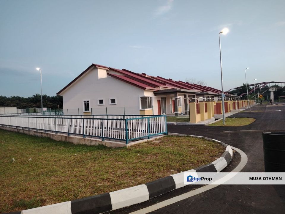 New Terrace end units, Selangor, Telok Panglima Garang