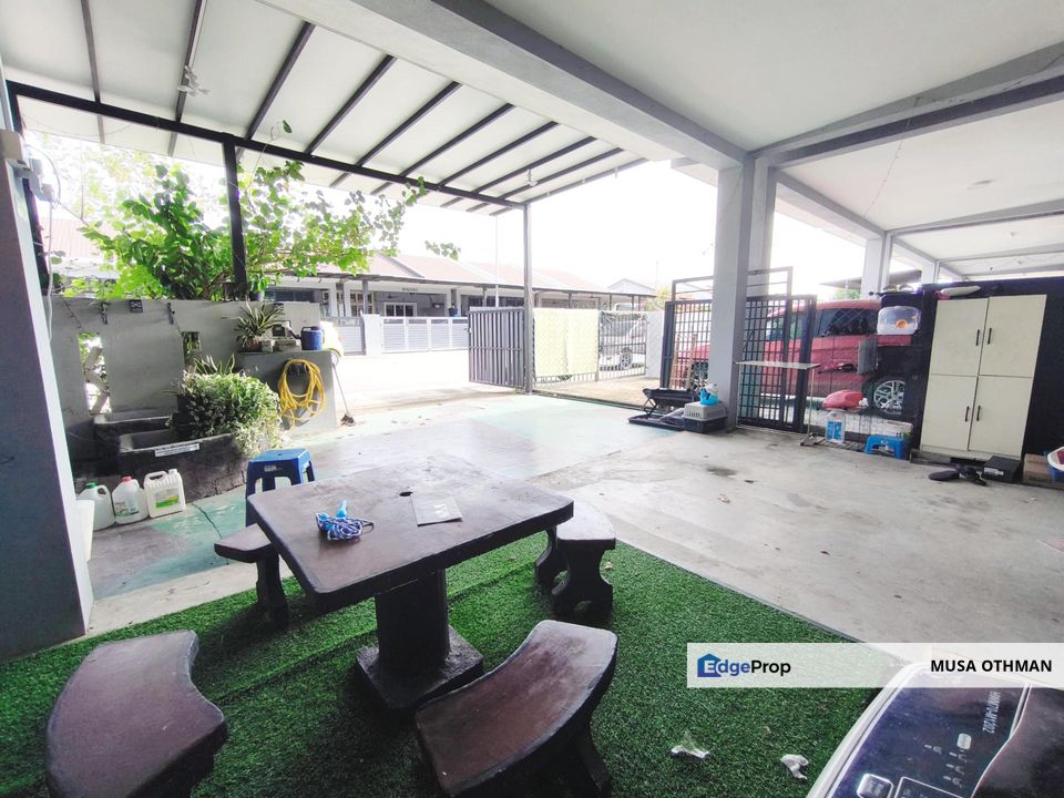 BASIC UNIT, 1 storey house,  Jalan Besi, Sek 29, Shah Alam, Selangor, Shah Alam