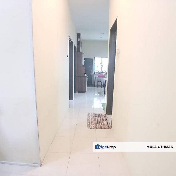 FACING OPEN, 1 storey End Lot house, Jalan Besi, Sek 29, Shah Alam , Selangor, Shah Alam