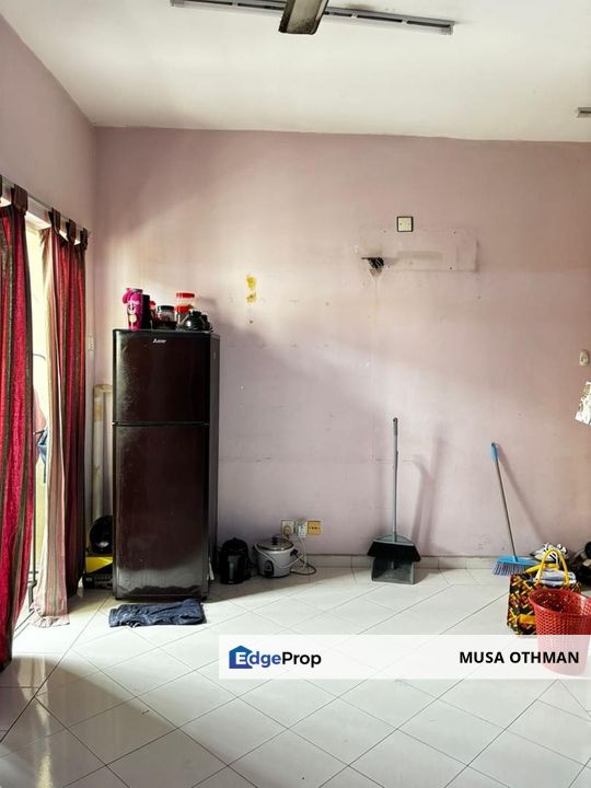 BELOW MARKET UNIT – PUCHONG HARTAMAS , Selangor, Puchong