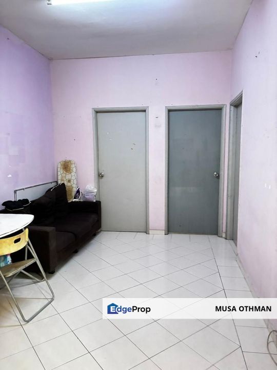 BELOW MARKET UNIT – PUCHONG HARTAMAS , Selangor, Puchong