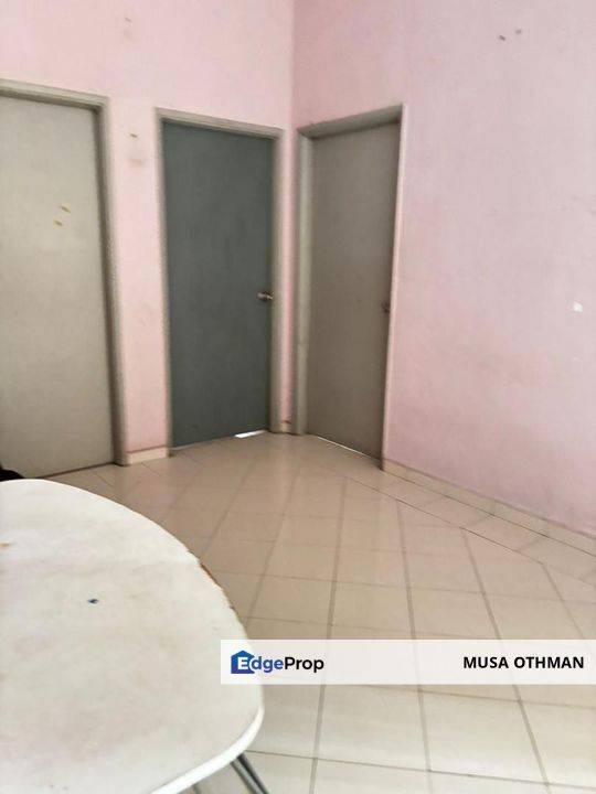 BELOW MARKET UNIT – PUCHONG HARTAMAS , Selangor, Puchong