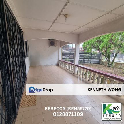 Single Storey Semi Detached House at Jalan Bayor Bukit, Sarawak, Kuching