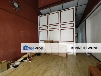 2 Storey Intermediate Shop For Sale at Bishopgate Street Road, Jalan Main Bazaar., Sarawak, Kuching