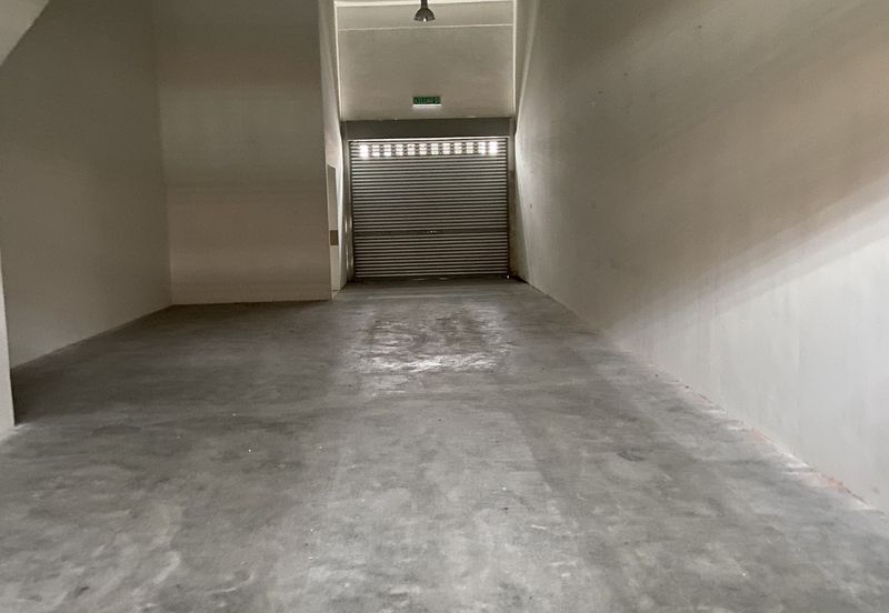 32 Avenue, Bukit Serdang