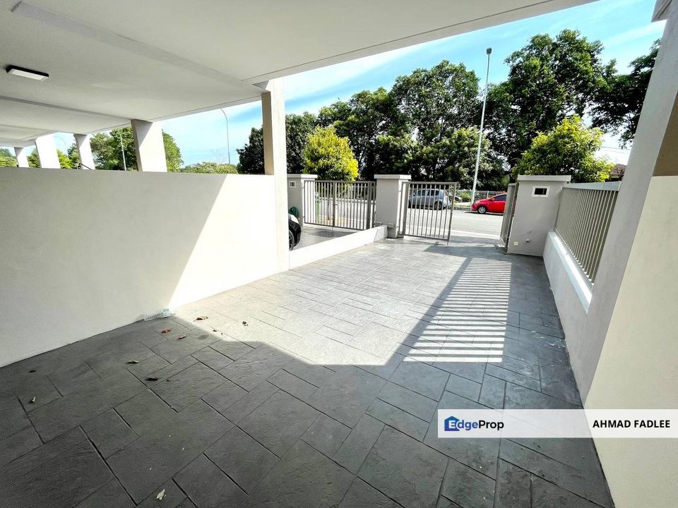 FACING OPEN Townhouse Bandar Puteri Bangi, Selangor, Bangi