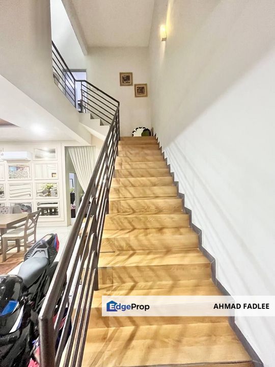 RENOVATED 2 Storey Terrace Taman Harmoni Semenyih, Selangor, Semenyih